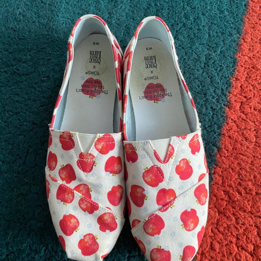 Toms shoes